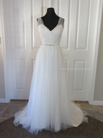 100% Authentic Ti Adora by Alvina Valenta 7609 Wedding Dress 