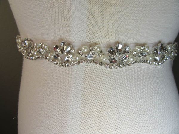 Rhinestone Bling Bridal Belt Style: Dallas Silver - The Last Minute Bride Rhinestone Bling Bridal Belt Style: Dallas Silver - The Last Minute Bride