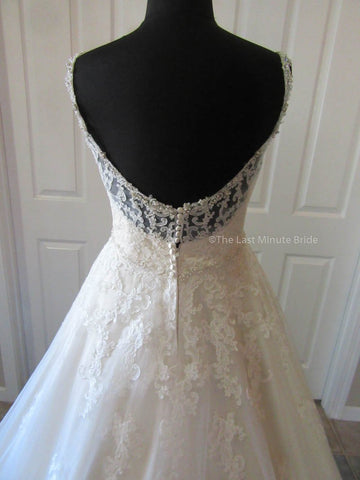  Lace Back Style Wedding Dress
