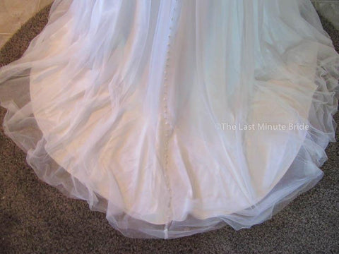 Allure Bridals 9205 size 16