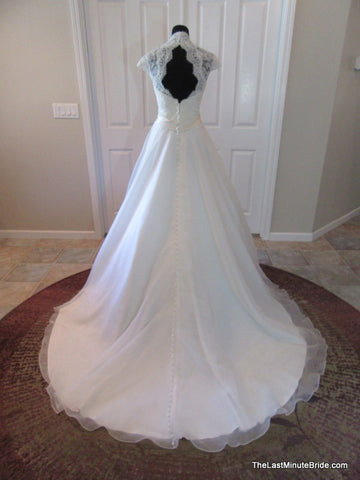 Allure Bridals 2611