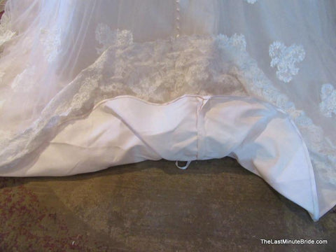 Allure Bridals 9121 size 16