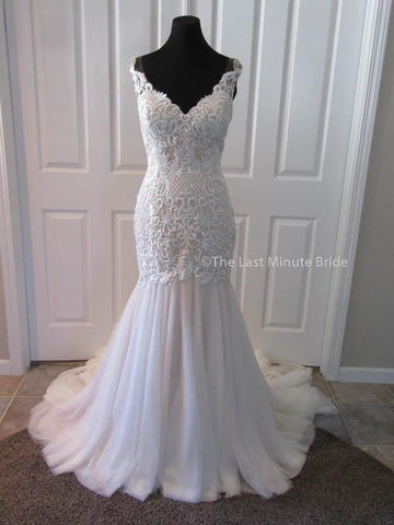 100% Authentic Ashley & Justin Style 10517 from The Last Minute Bride.