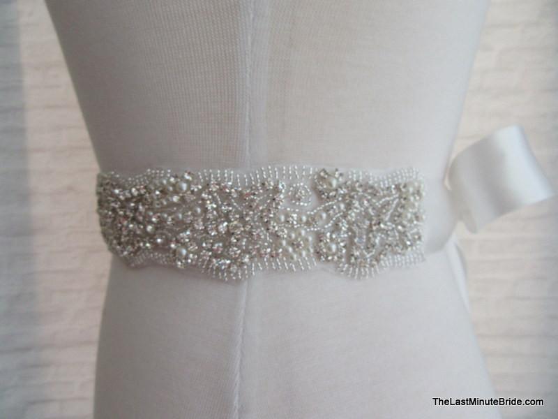 Rhinestone & Pearl Beaded Belt Style: Melbourne - The Last Minute Bride Rhinestone & Pearl Beaded Belt Style: Melbourne - The Last Minute Bride