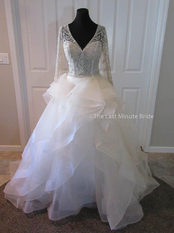 100% Authentic Cristiano Lucci Style 13092 "Luna" Wedding Dress from The Last Minute Bride.