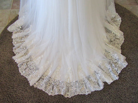 Holly by The Last Minute Bride (Made to Order 2-34)