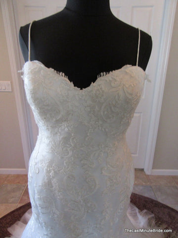  47.5 Hips Wedding Dress