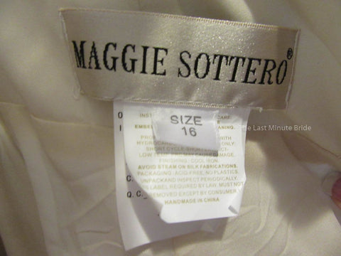 Maggie Sottero Meryl 7MS339 Ivory/LG size 16