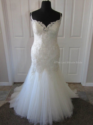100% Authentic Maggie Sottero Roslyn 7MD987 Wedding Dress 
