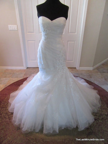 Color Ivory Bridal Gown