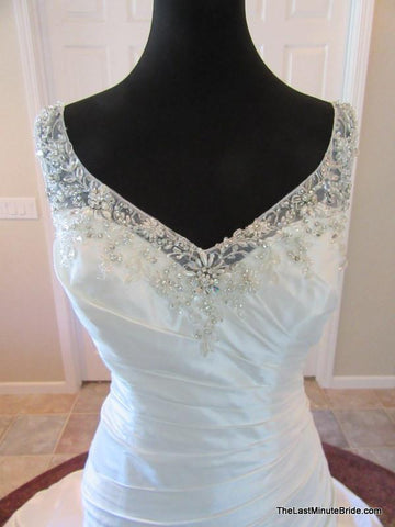 V-neck Bridal Gown