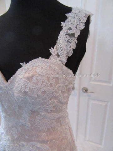 Sweetheart (Not Strapless)  Wedding Dress