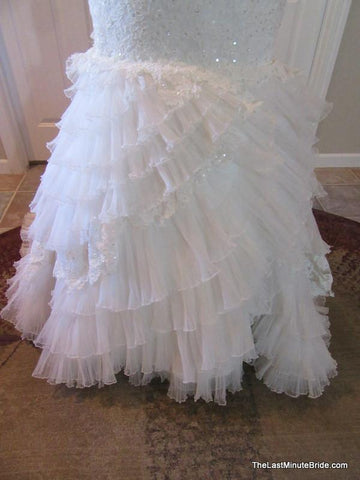 Sweetheart (Strapless) Bridal Gown