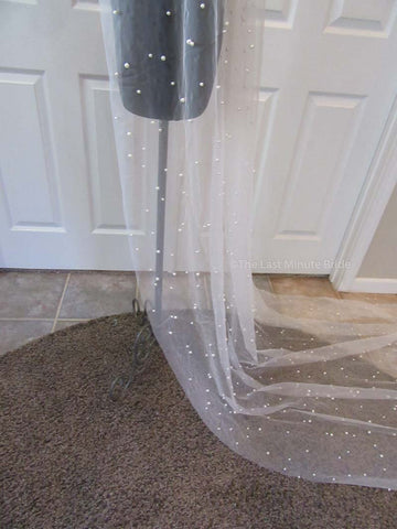 Cathedral Length Veil Style: Perfect with Pearls