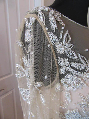  Long Sleeves Style Wedding Dress