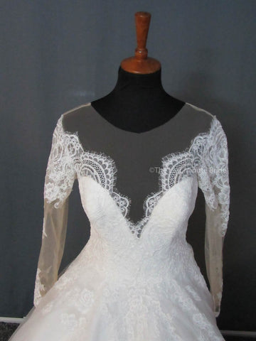Sweetheart (Not Strapless) Wedding Dress
