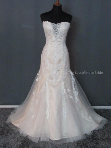 100% Authentic Casablanca 2242 Wedding Dress