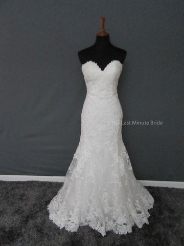 100% Authentic Essense of Australia D2109 Wedding Dress 