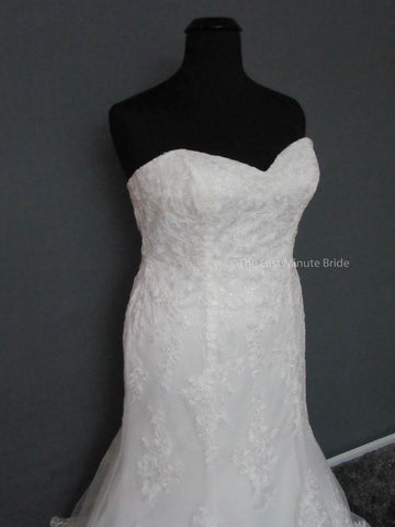  50.0 Hips Wedding Dress
