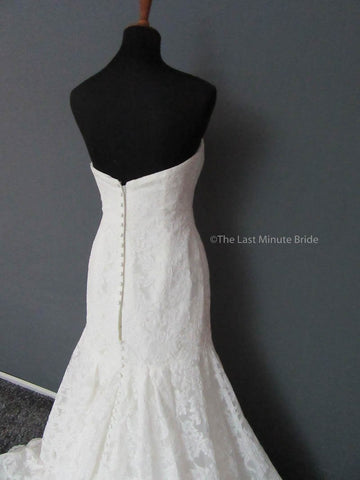  43.5 Hips Wedding Dress 
