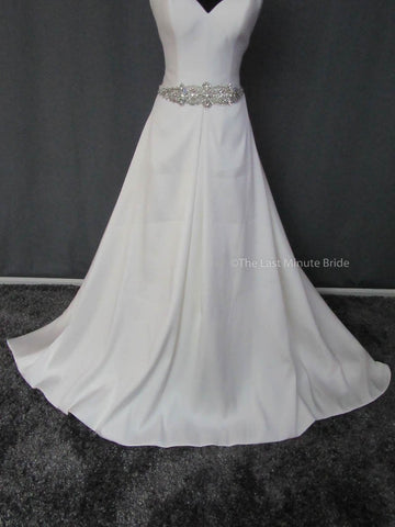  41.5 Hips Wedding Dress