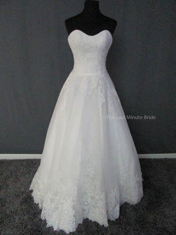 100% Authentic Allure 2902 Wedding Dress 