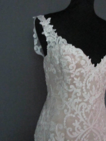 V-neck Wedding Dress