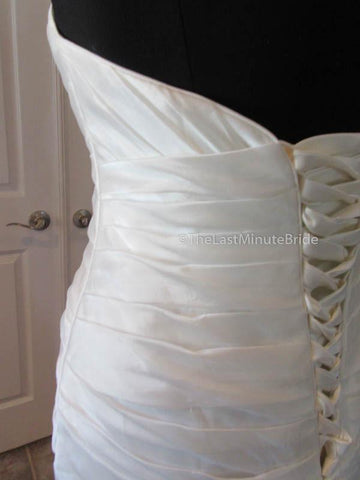  Asymmetrical Waistline Wedding Dress